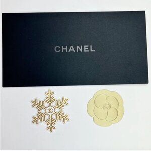 CHANEL paper gift tags - 3 items
